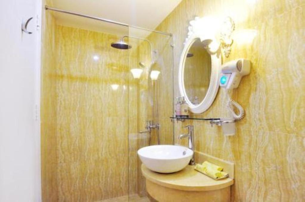 Hotel The White 1 Ho Chi Minh City